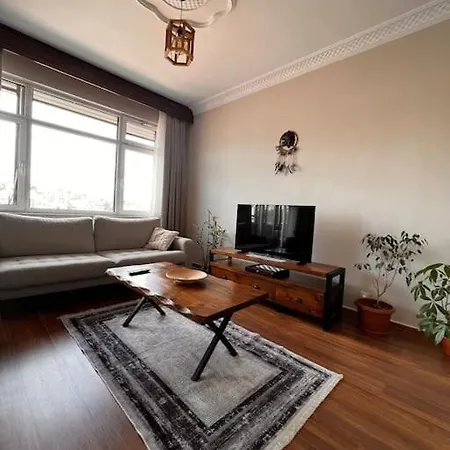 Apartment Cosy With Bosphorus View, 2br Istanbul